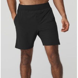2ND RESTOCK ALO Yoga Men’s “Repetition” 7” Inseam Short Linerless (S) BESTSELLER